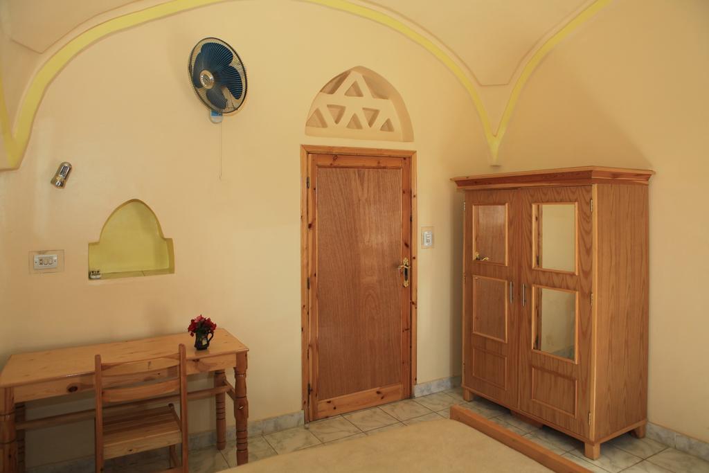 El Fayrouz Hotel Luxor Ruang foto