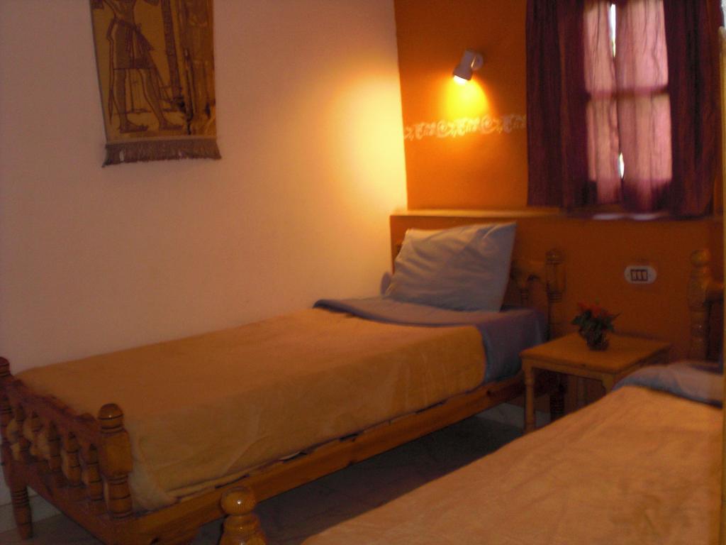 El Fayrouz Hotel Luxor Ruang foto