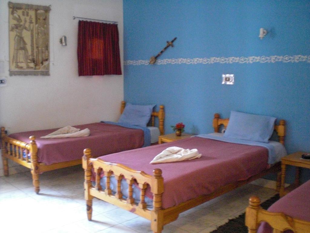 El Fayrouz Hotel Luxor Ruang foto