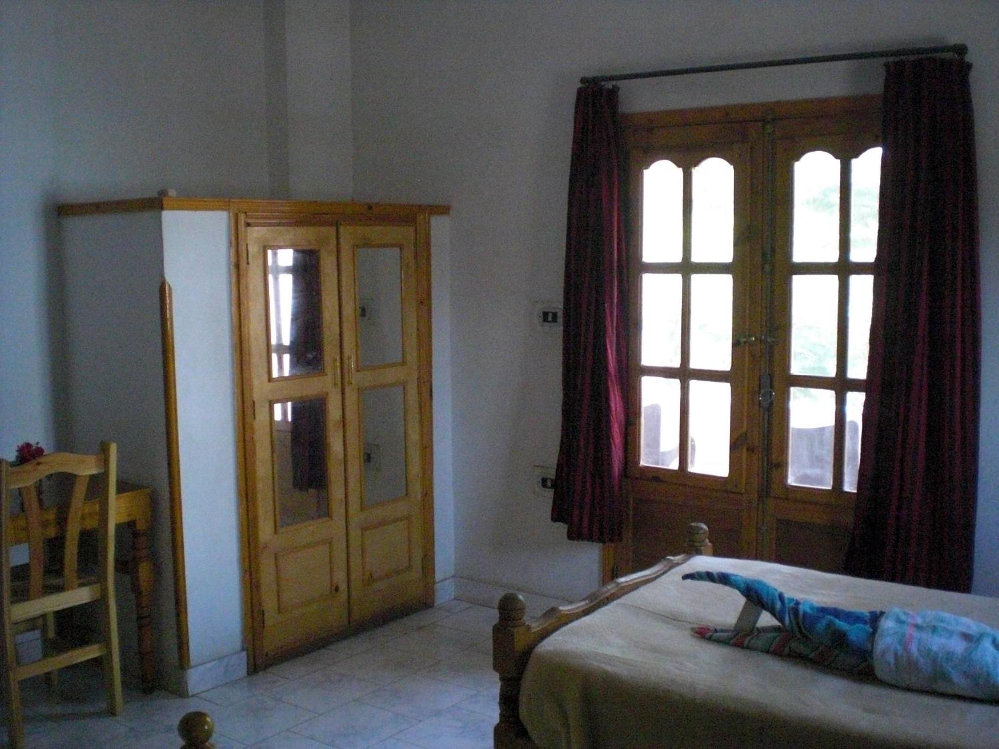 El Fayrouz Hotel Luxor Bagian luar foto