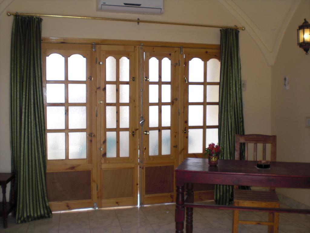 El Fayrouz Hotel Luxor Ruang foto