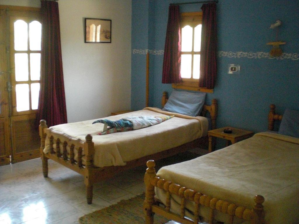El Fayrouz Hotel Luxor Bagian luar foto